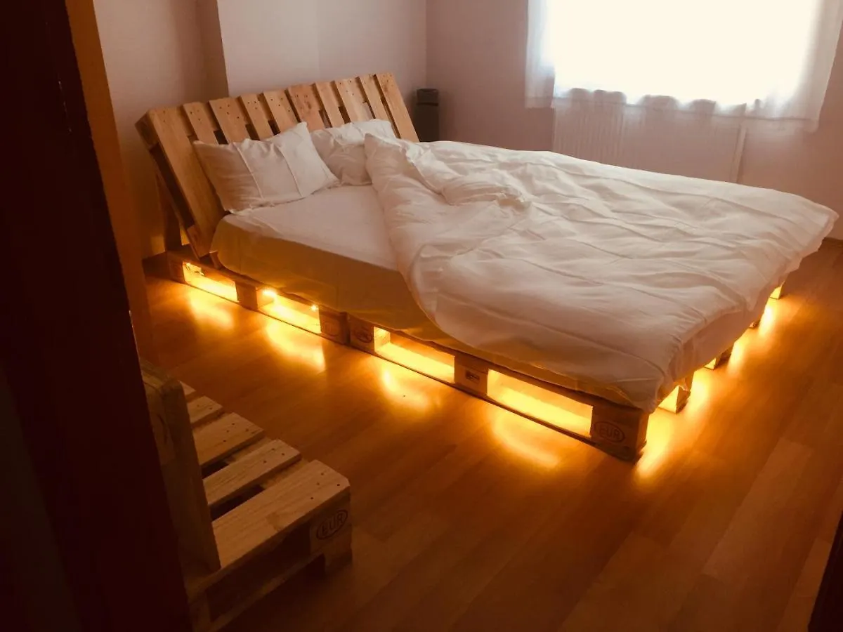 Single Room, Одноместная Комната В Доме, Chambre D\'Une Personne, Habitacion Individual contacts