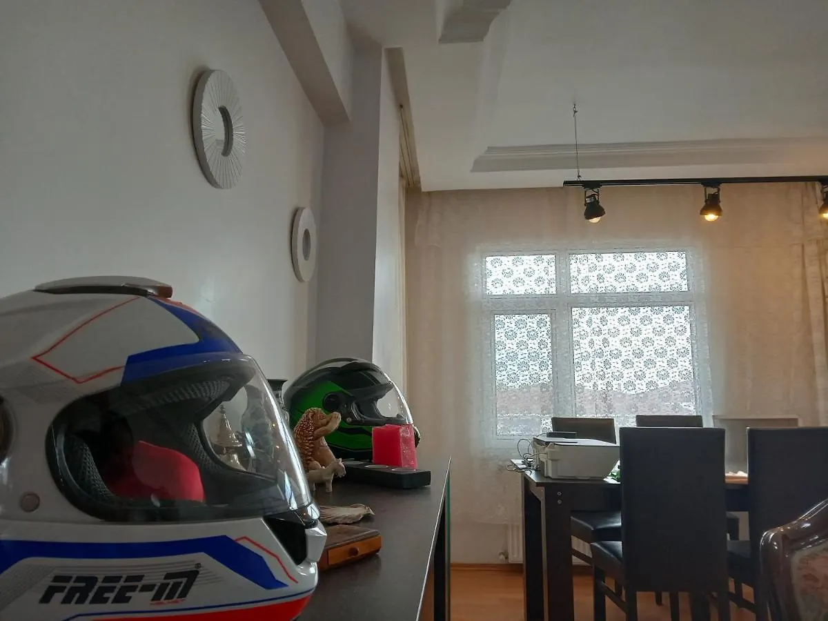 Bed & Breakfast Single Room, Одноместная Комната В Доме, Chambre D'Une Personne, Habitacion Individual Istanbul